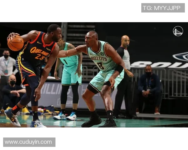 勇士与黄蜂激战正酣视频直播全程回顾精彩瞬间与精彩数据分析